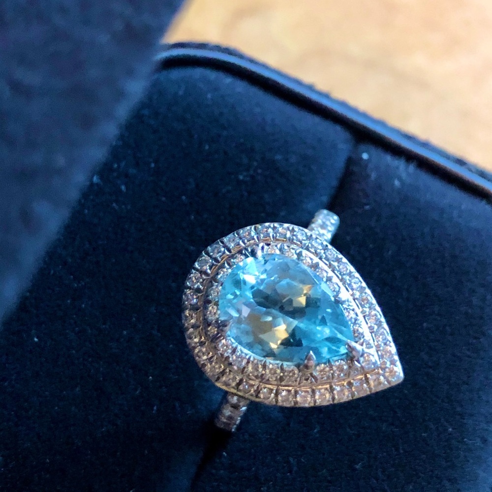 Aquamarine and diamond Tiffany’s ring - Picture 3 of 6